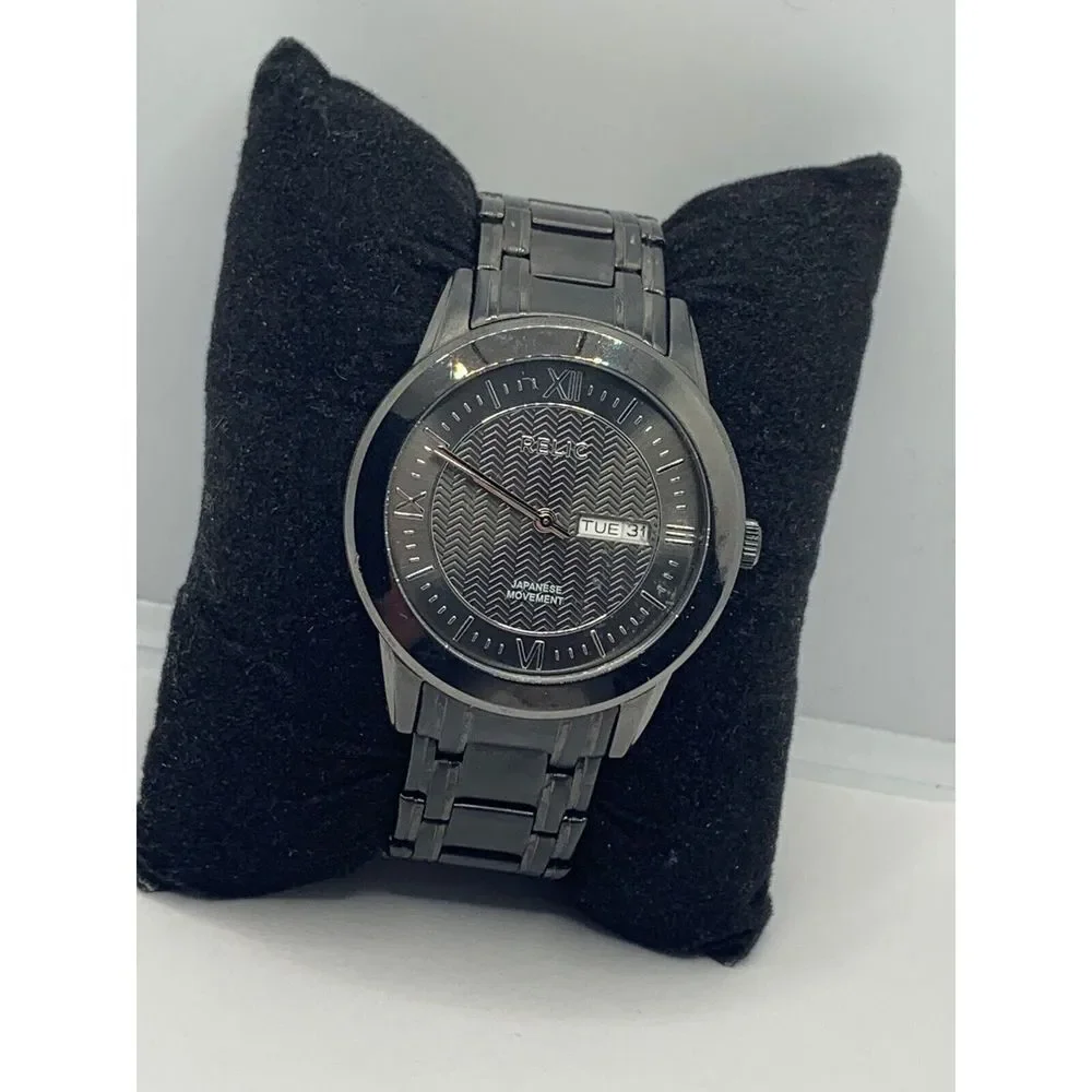 Relic ZR12053 Men's Silver Stainless Steel Analog Gray Dial Quartz Watch JD360